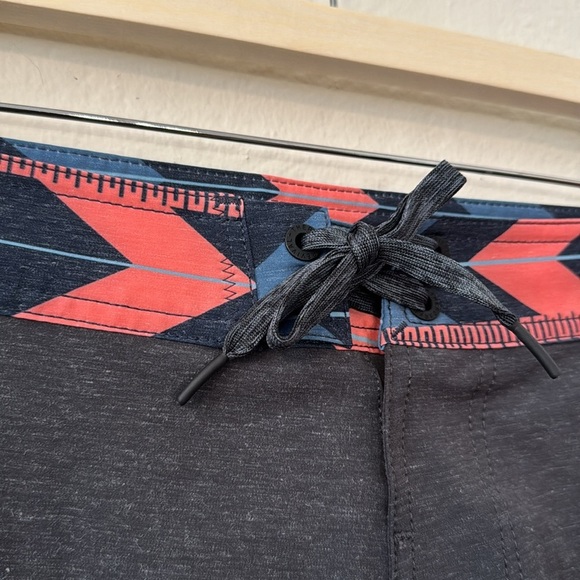 NWT$66 Roark Passage 18" Mens Board Short Obscura Aztec Tribal Print Hemp Sz 40 - Picture 4 of 12